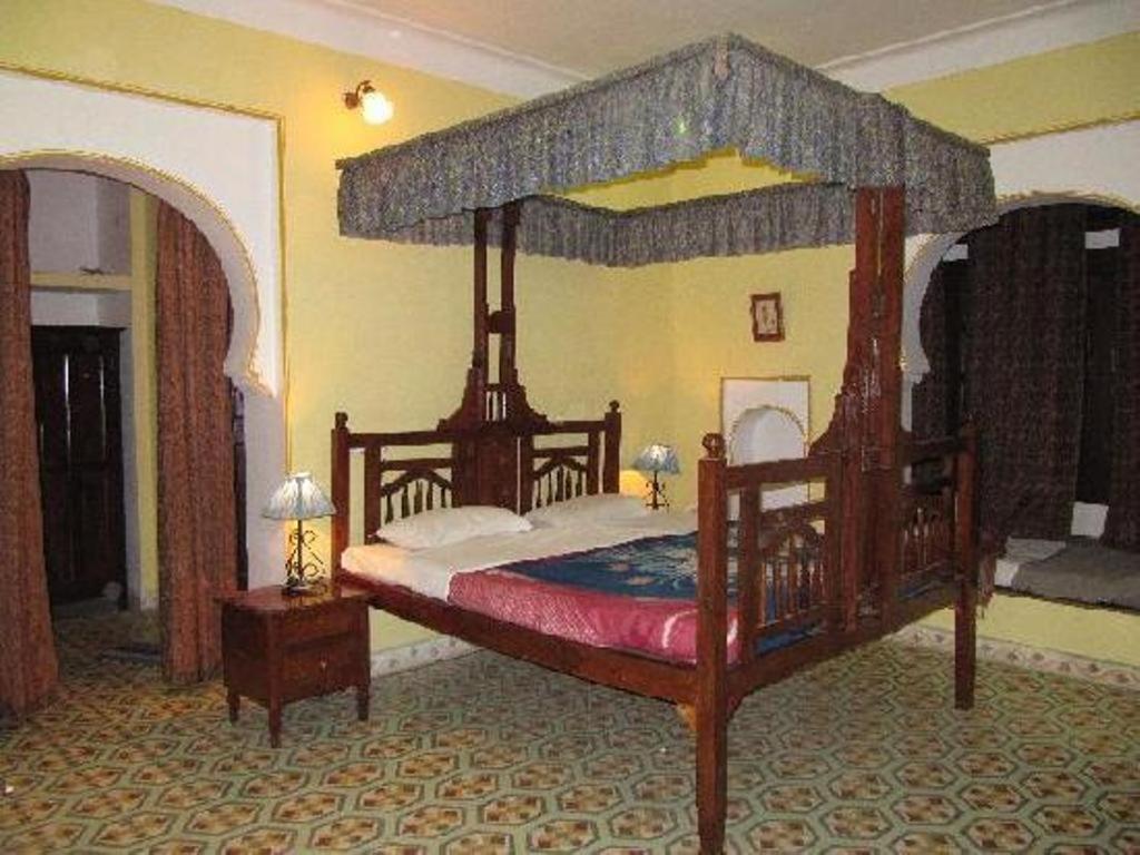 Bassi Fort Palace Chittorgarh Eksteriør bilde