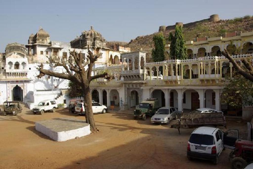 Bassi Fort Palace Chittorgarh Eksteriør bilde