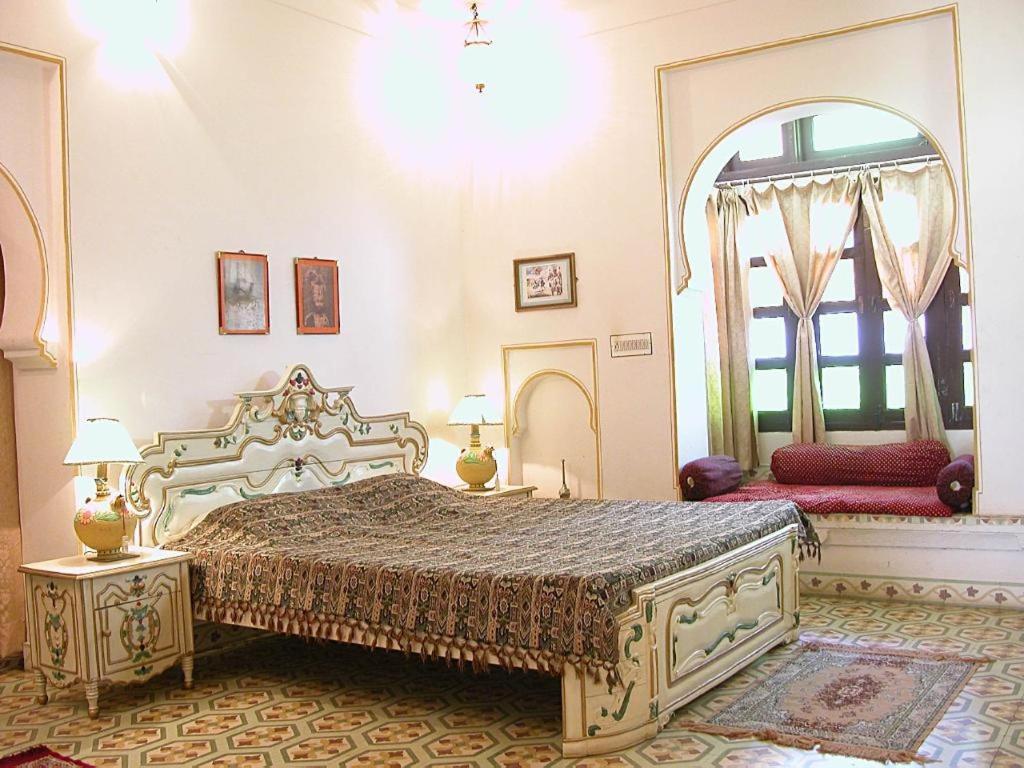 Bassi Fort Palace Chittorgarh Eksteriør bilde